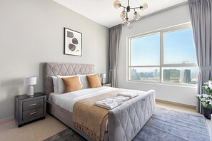 1 bedroom, Egyptian cotton sheets, premium bedding, Select Comfort beds - Silkhaus Burooj Views (Abu Dhabi)