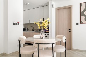 Comfort Apartment, Balcony, City View | In-room dining - Silkhaus Empire Residence (Dubai)