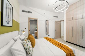 Standard Apartment, Balcony, City View | 1 bedroom, Egyptian cotton sheets, premium bedding, memory-foam beds - Silkhaus Empire Residence (Dubai)