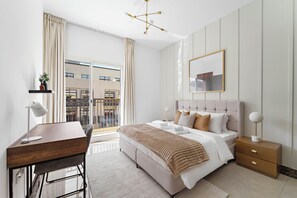 Signature Apartment, Multiple Beds | 2 bedrooms, Egyptian cotton sheets, premium bedding, memory-foam beds - Silkhaus Pantheon Boulevard (Dubai)