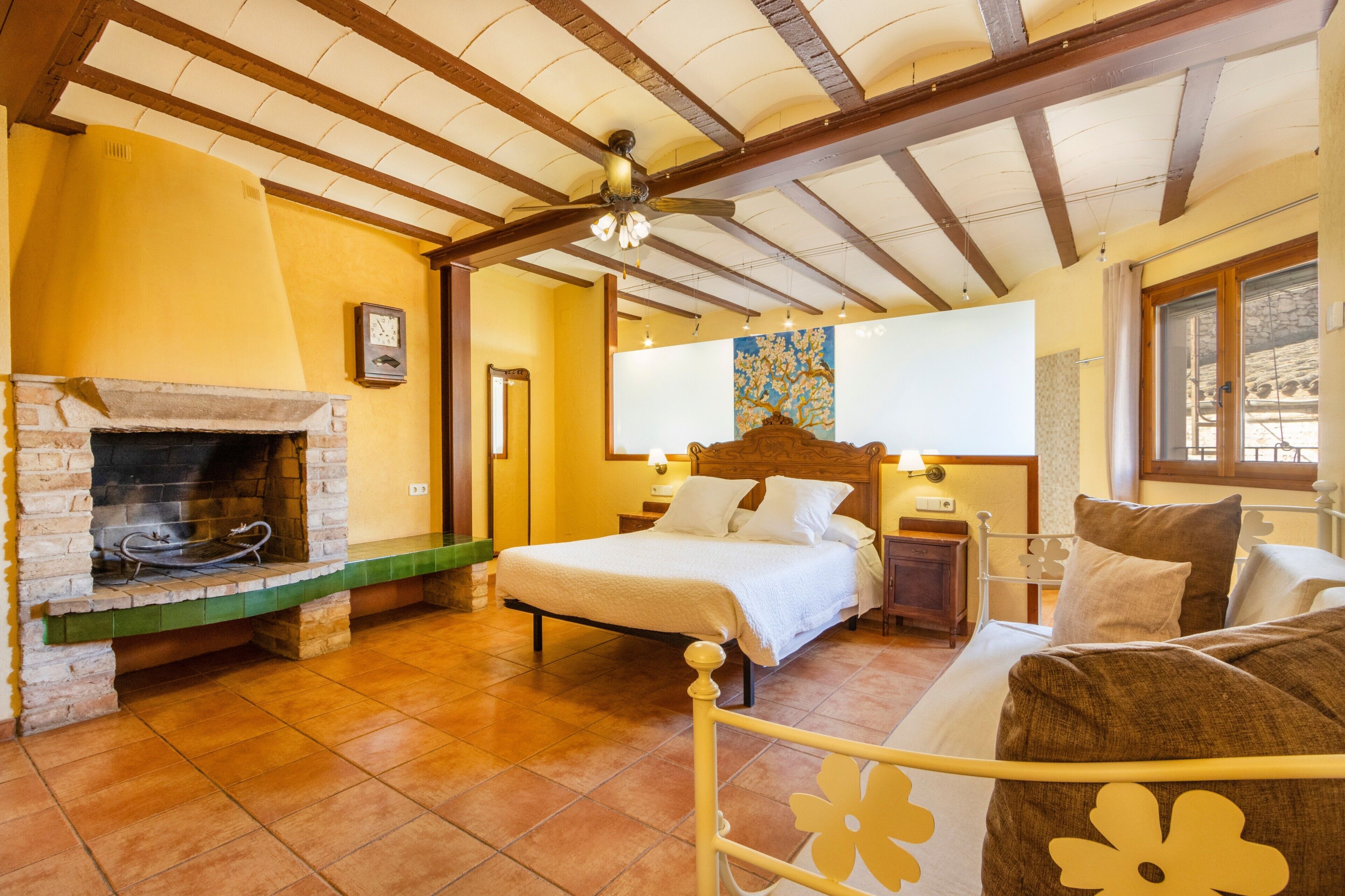 6 dormitorios, tabla de planchar con plancha, wifi gratis y ropa de cama