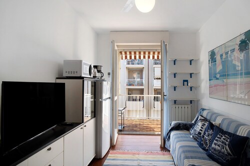 Apartment 'Le Morelle 2' with Balcony and Wi-Fi
