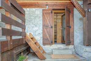 Interior - Apartment 'Koch' with Private Terrace and Wi-Fi (Saint-Pierre-de-Chartreuse)