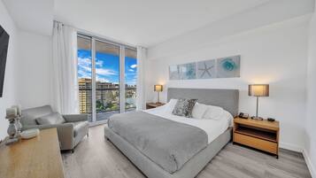 Deluxe Apartment, Air conditioning, Partial Ocean View