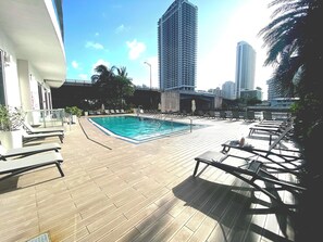 Outdoor pool - 1209 B (Hallandale Beach)