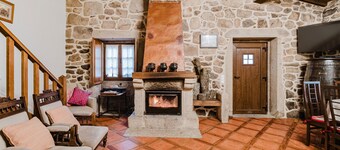 Holiday Home 'Casa Com 4 Quartos' with Shared Terrace, Balcony and Wi-Fi