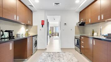 Estudi Gallery, 1 llit de matrimoni | Cuina privada | Frigorífic, cafetera i tetera, bullidora elèctrica i torradora