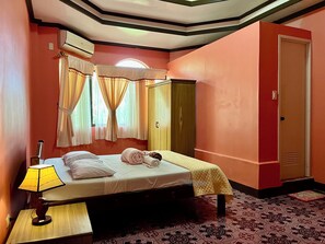 Deluxe Double Room, 1 Queen Bed, Non Smoking | In-room safe, desk, laptop workspace, soundproofing