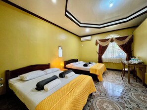 Chambre Quadruple Familiale, patio, vue jardin