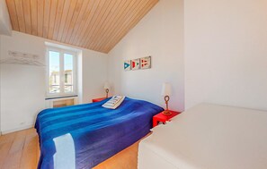 3 chambres, fer et planche à repasser, lit parapluie, Wi-Fi gratuit