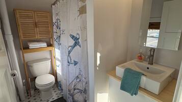 Håndklær og toalettpapir