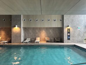 Et oppvarmet basseng