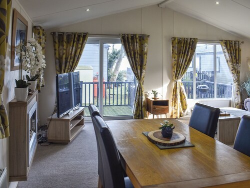 Stunning Cliff Top Cottage - UK48809