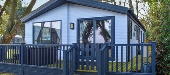 Stunning Cliff Top Cottage - UK48809