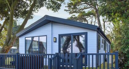 Stunning Cliff Top Cottage - UK48809