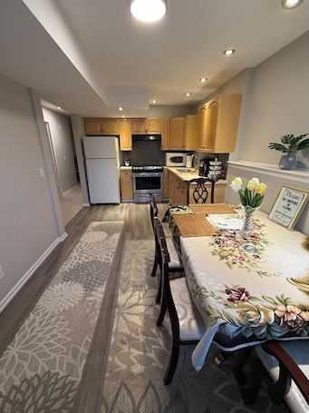 Fridge, microwave, oven, stovetop. Private Legal Suite in a Bi-Level Home