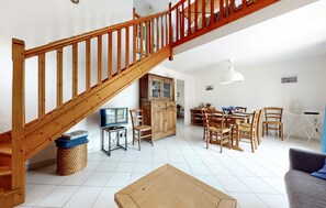 Living area - Lovely home in Saint-Trojan-les-Bains (Saint-Trojan-les-Bains)