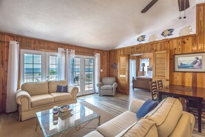 Smart TV - Remote Work? Relax Here for the Season – Ask About Monthly Rates! (Alligator Point)