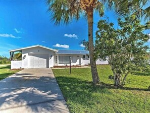Exterior - Vacation Home Heated Pool (Rotonda West)