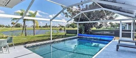 Outdoor pool, a heated pool