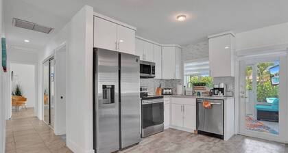 Coastal Breeze Retreat with Heated Pool