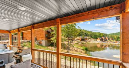 Private Hot Tub Retreat with Arcade, Free Tickets, Indoor & Outdoor Pools Near Thunder Ridge