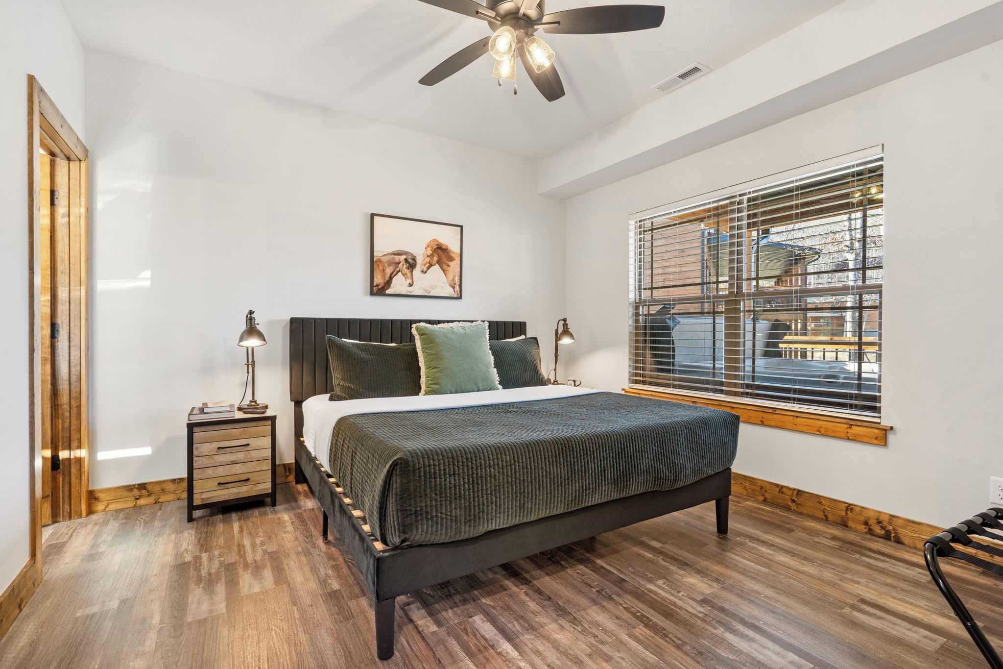 2 bedrooms, WiFi (free), bed sheets