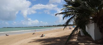 Studio 2 minute walk to Isla Verde beach