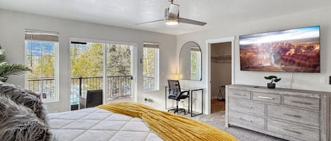 5 bedrooms, desk, iron/ironing board, travel cot
