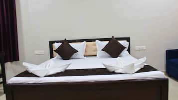 Escritorio y espacio para trabajar con laptop