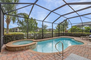 Beheizter Pool