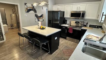 Microwave, oven, stovetop, dishwasher