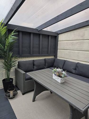 Dublin - 3 Bedroom Cosy Home - Sleeps Max 7