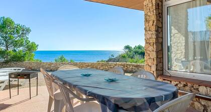 House in unique location with panoramic sea views