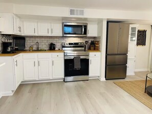 電子レンジ、オーブン、コンロ