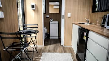Fridge, microwave, stovetop, toaster