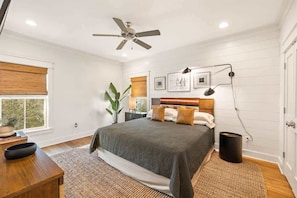 3 chambres, fer et planche à repasser, Wi-Fi, draps fournis