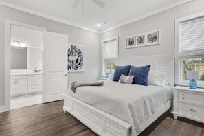 4 chambres, fer et planche à repasser, Wi-Fi, draps fournis