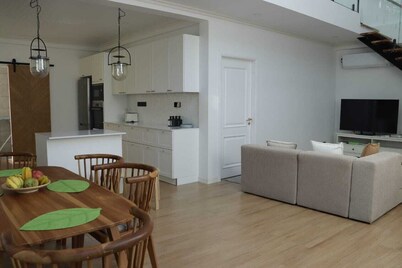 Island Pearl Escape, a 3-bedroom holiday home with modern amenities in Velidhoo