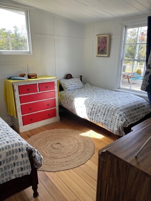 3 bedrooms, iron/ironing board, WiFi, bed sheets - Quintessential Tassie Shack (South Mount Cameron)
