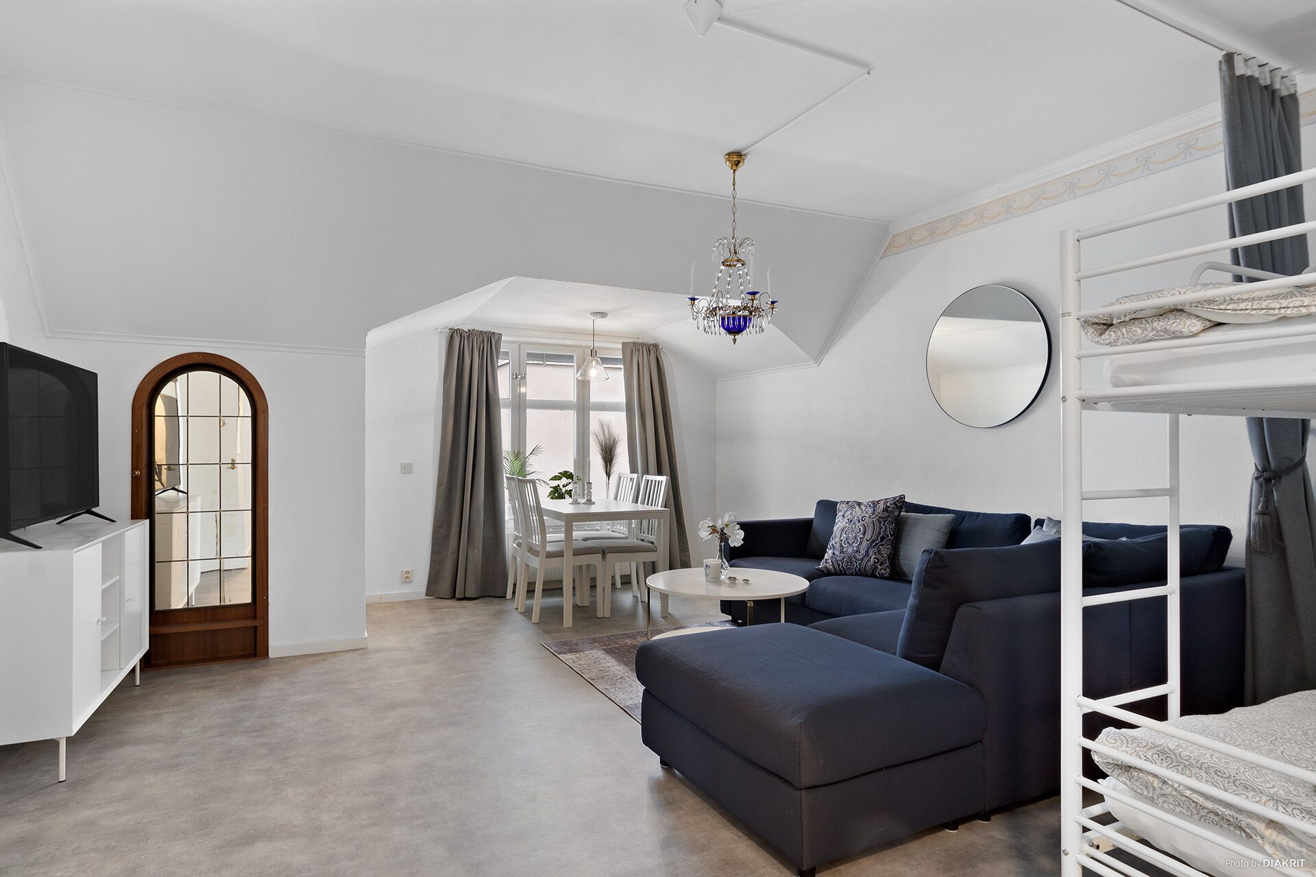 舒適公寓, 城市景觀 | 起居區 | 42-吋平面電視、有線頻道、串流服務