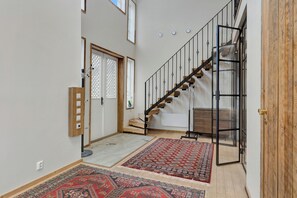 Literie de qualité supérieure, surmatelas, rideaux occultants