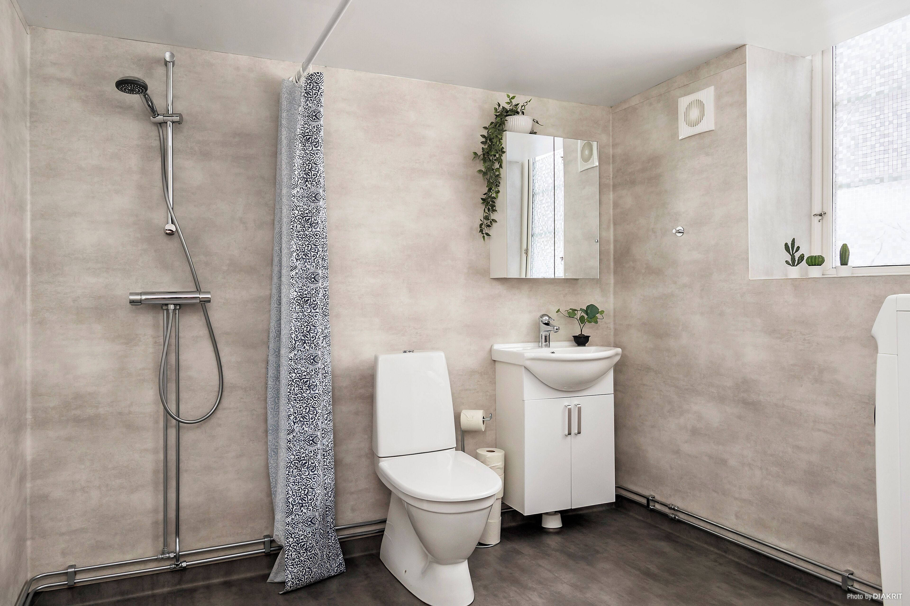 尊爵公寓 | 浴室 | 淋浴設備、免費盥洗用品、吹風機、毛巾