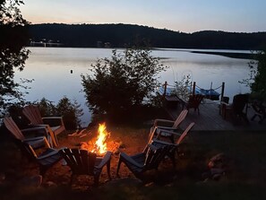 Property grounds - Diamond Lakefront | Private Ramp | Starry Skies (Highland Grove)