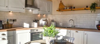 The Foldyard - UK46004