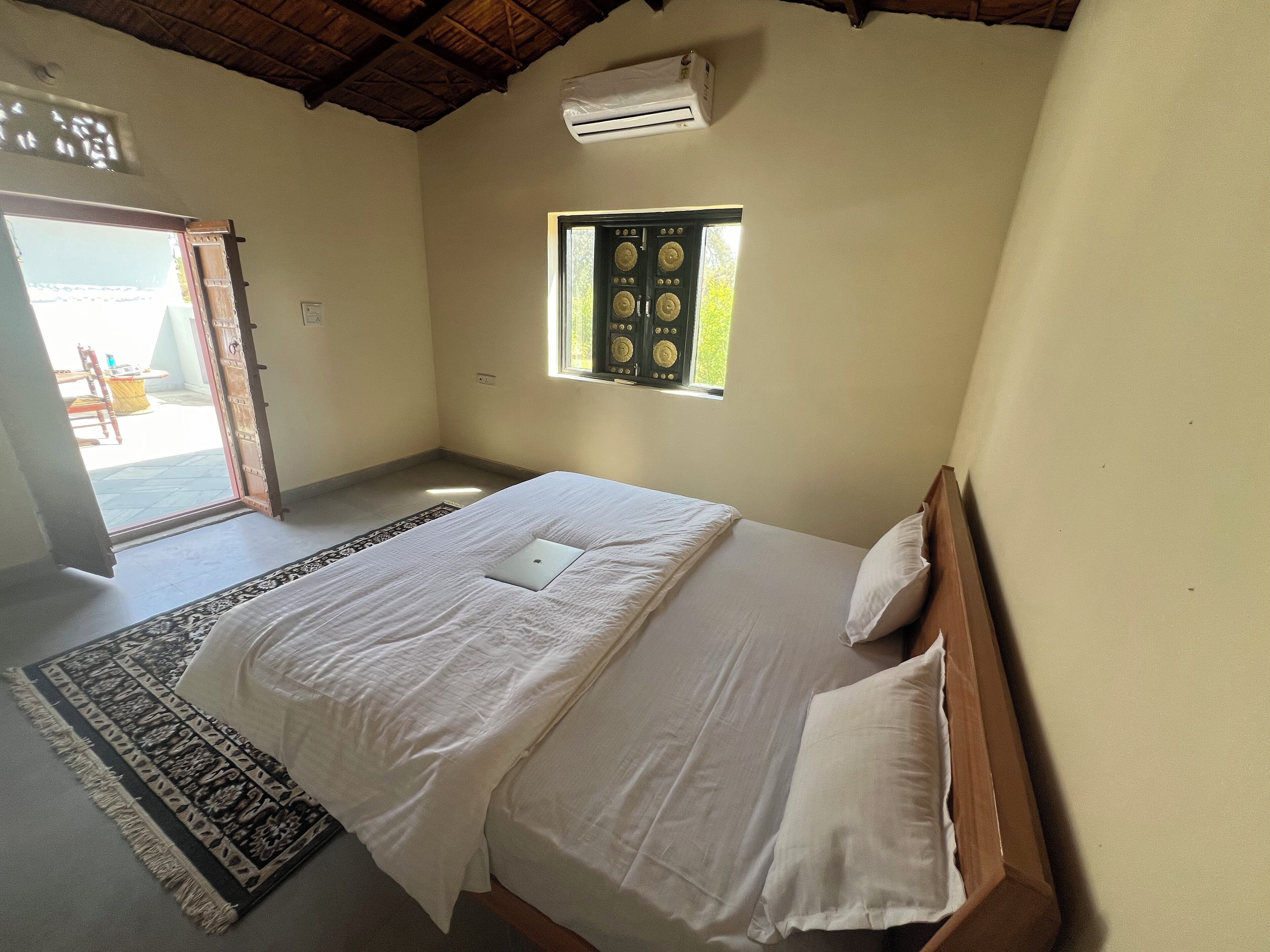 4 makuuhuonetta, Wi-Fi