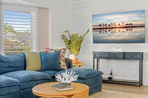 Télévision, cheminée