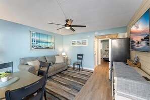 Living area - 301 Ocean Ave, Unit 209 - The Harbor Light (North Wildwood)