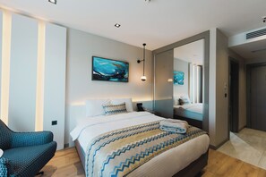 Standard Room, Garden View | In-room safe, soundproofing, free WiFi - Stillo Business Hotel (Aliaga)