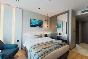 Caja de seguridad en la habitación y sistema de insonorización 